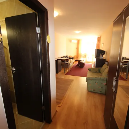 Menada Luxor Lägenhet *