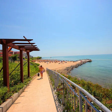 Menada Luxor Lägenhet