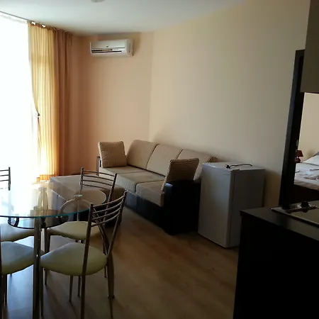 דירה Menada Luxor *