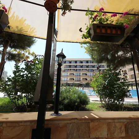 דירה Menada Luxor *